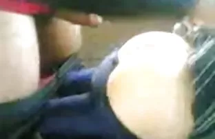 XXX రష్యన్ టీన్స్ ఇవ్వకుండా
