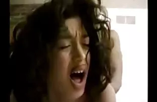 XXX వస్త్రాలు ముందు గోల్ పొందుటకు అతనికి పని