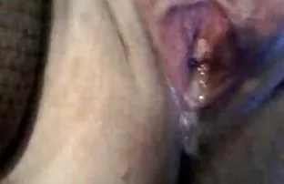 XXX తండ్రి meanly యొక్క ప్రయోజనం పట్టింది ఒక యువ కుమార్తె