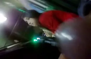 XXX ఫక్ బీచ్ లో తన ఈతదుస్తుల