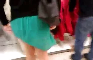 XXX క్యాన్సర్ Fucks చాలా ఇంద్రియాలకు సంబంధించిన అమ్మాయి అందమైన అమ్మాయి